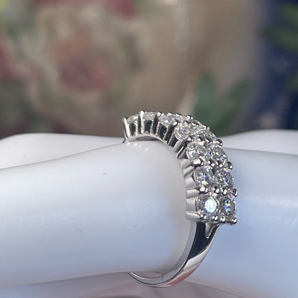 Clearance‼️1.4ct Moissanite  Ring! Moissanite 14k white Gold/silver - Picture 11 of 16